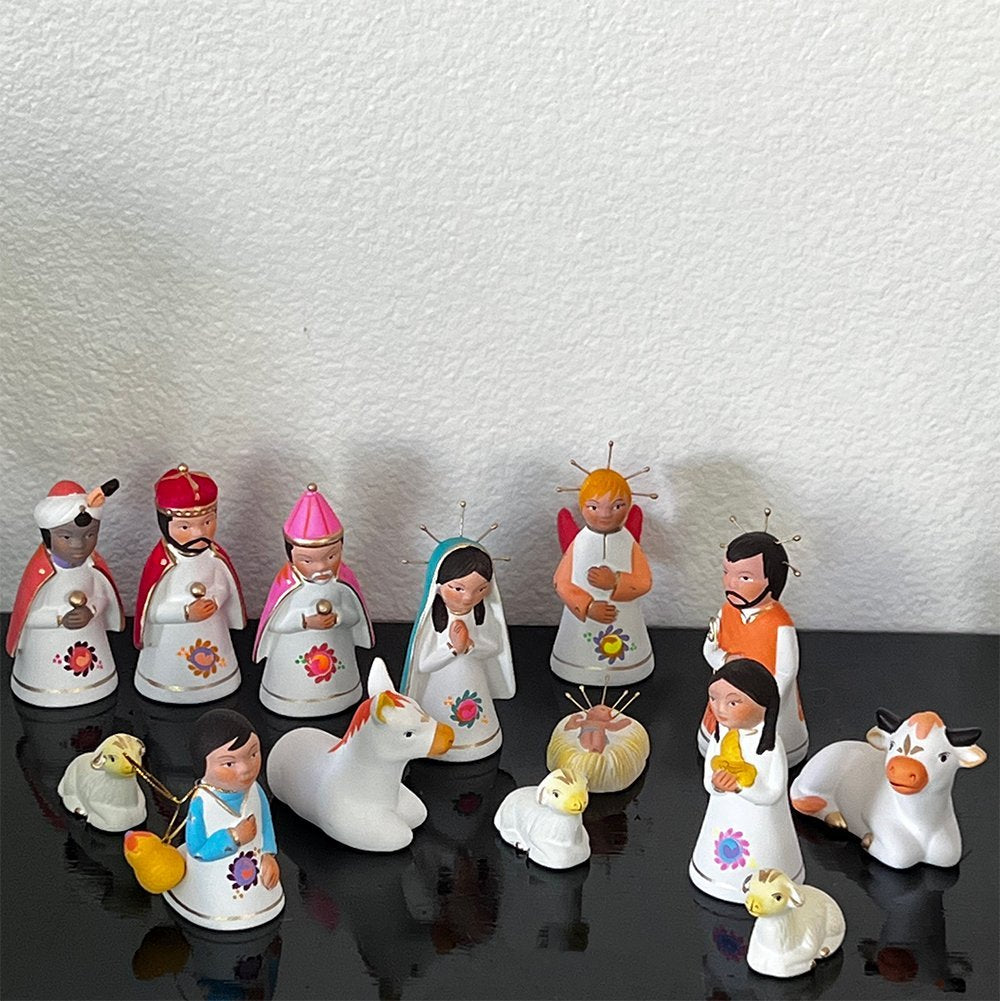 14 Pieces Beautiful Mexican Religious Nativity Set image 2