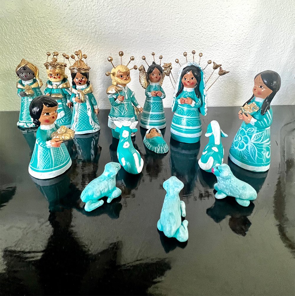 Beautiful 14 Pieces MED AQUA Mexican Religious Nativity Set 4 in image 1