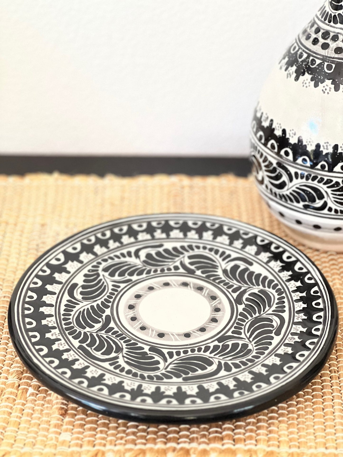Beautiful Talavera Mezcal Set: Bottle, 4 Shooters, Salt Shaker, and Serving Tray image 6