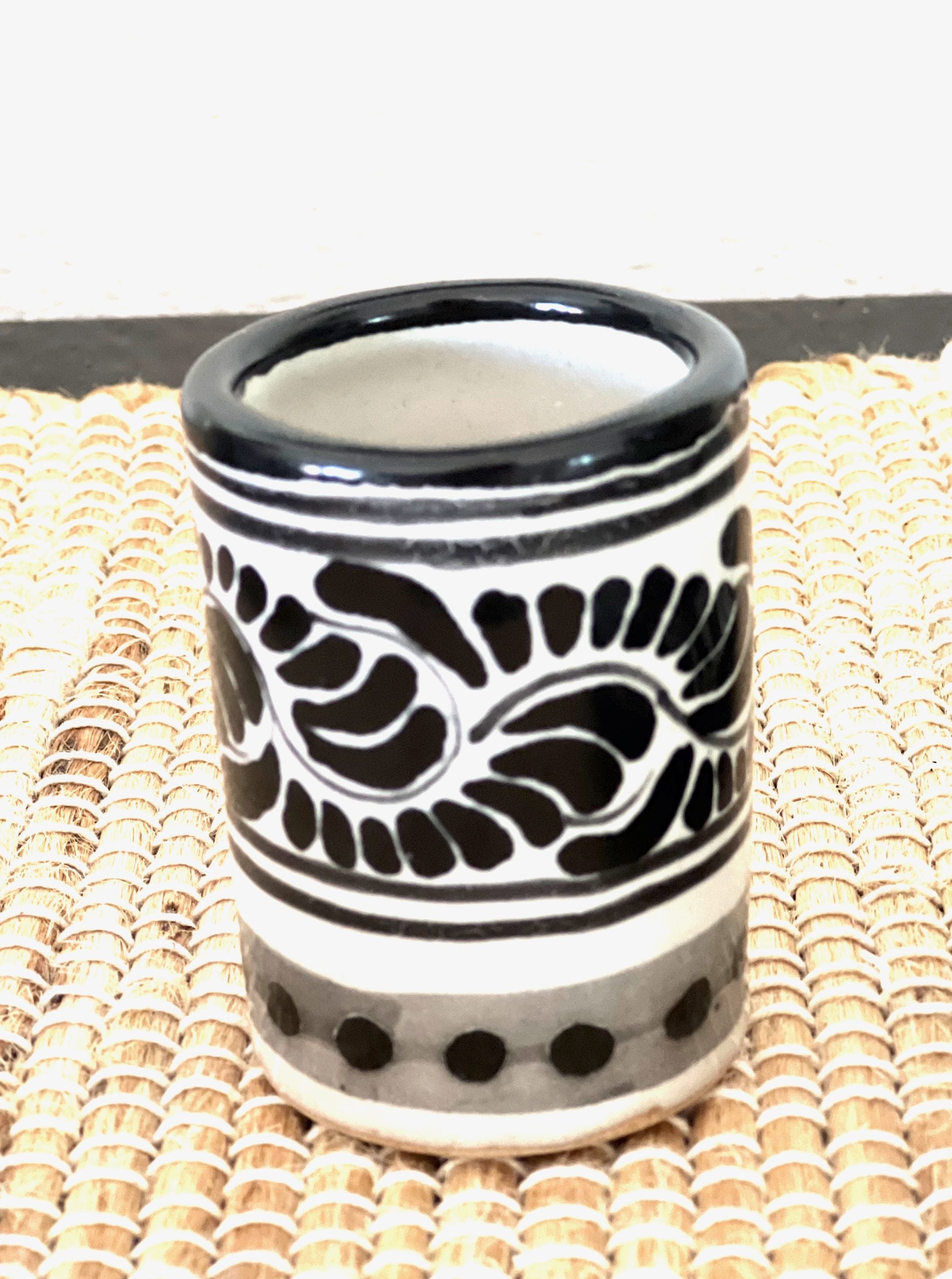 Beautiful Talavera Mezcal Set: Bottle, 4 Shooters, Salt Shaker, and Serving Tray image 5